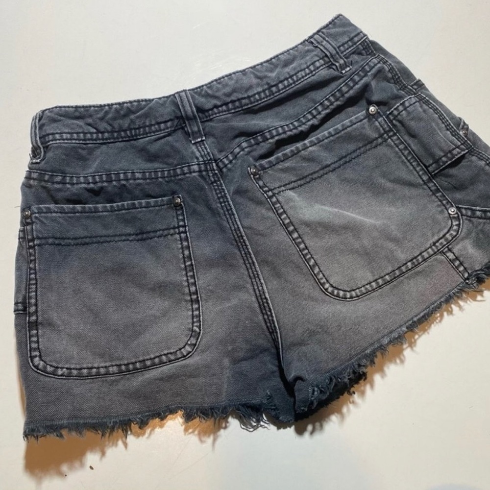 FREE PEOPLE Washed Black Get Far Cut Off Shorts Size 4 Micro - Picture 3 of 8